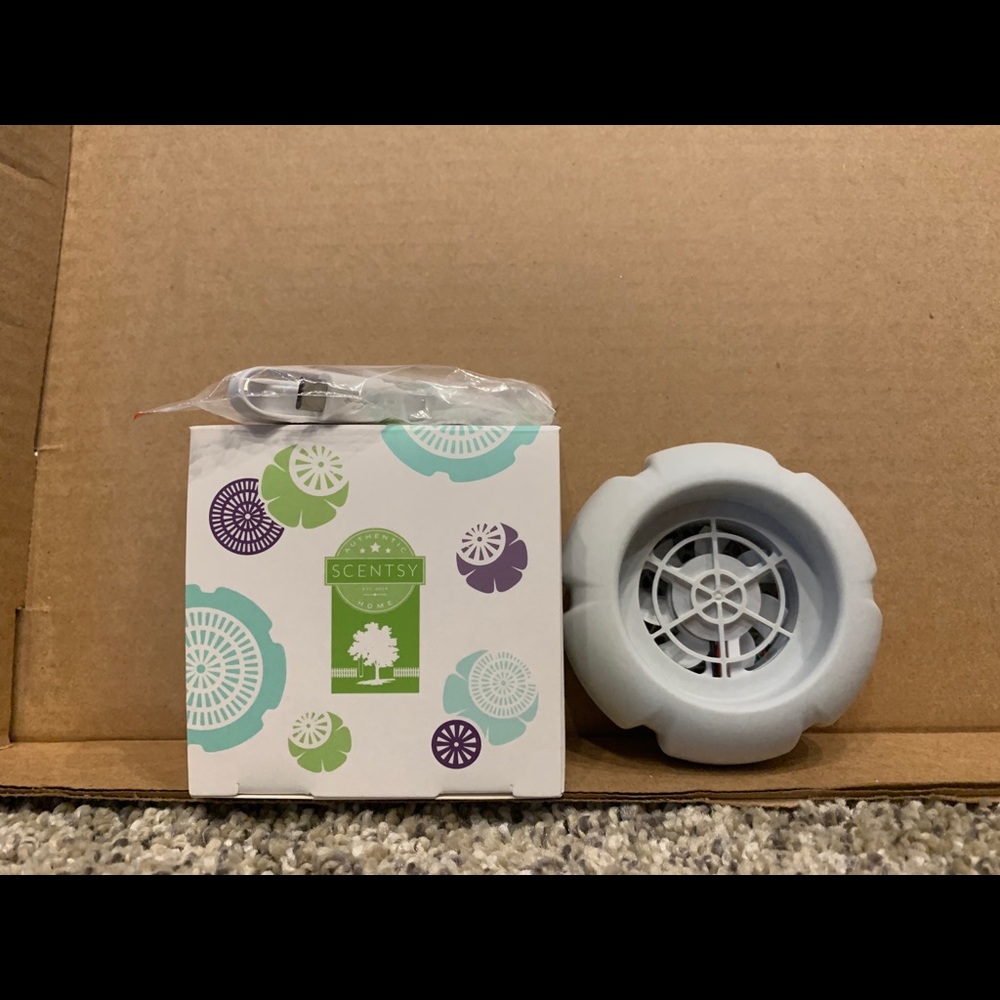 Scentsy Mini fan diffuser